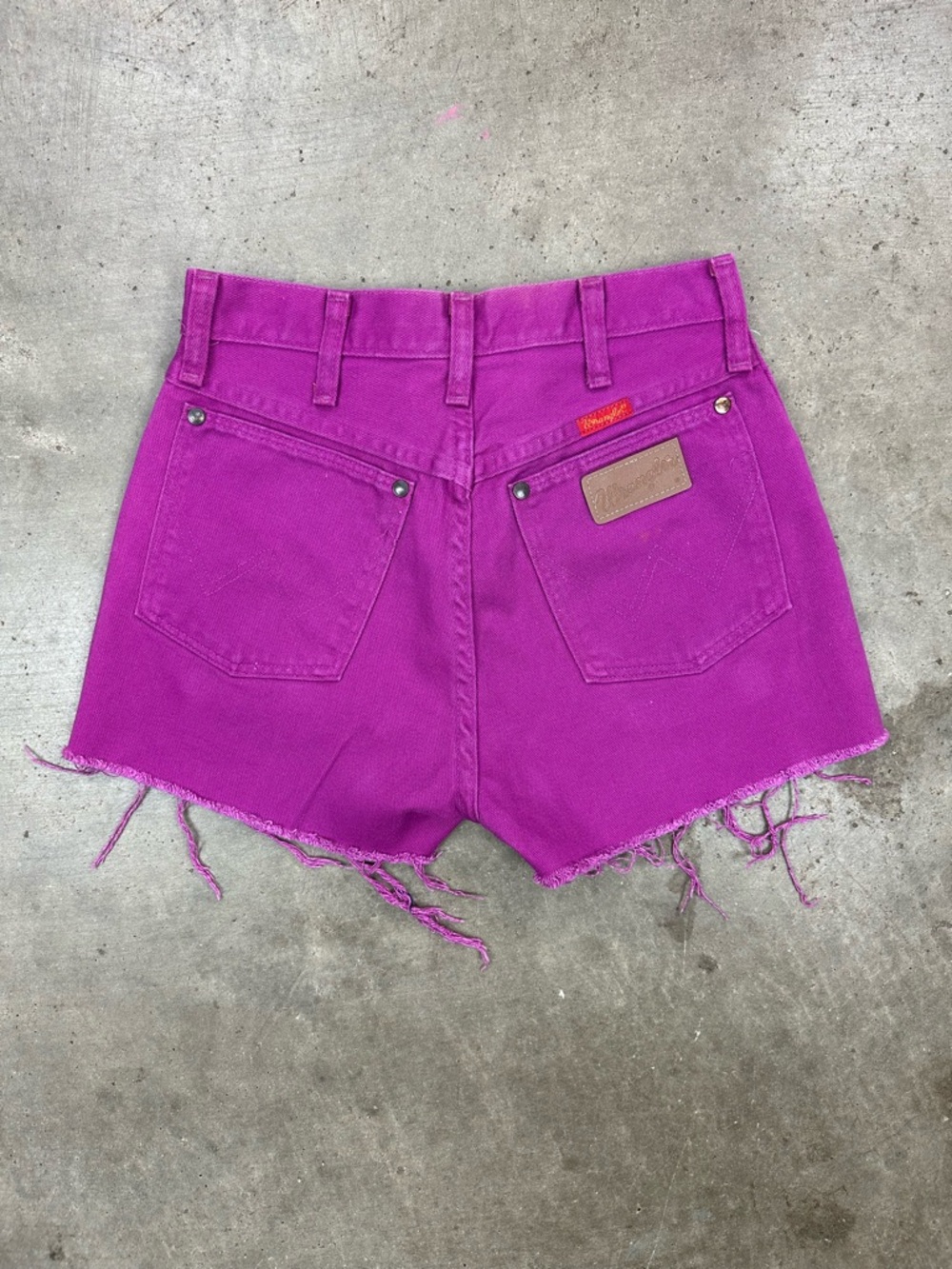 Vintage 90’s Wrangler Cutoff Fuschia Denim Shorts